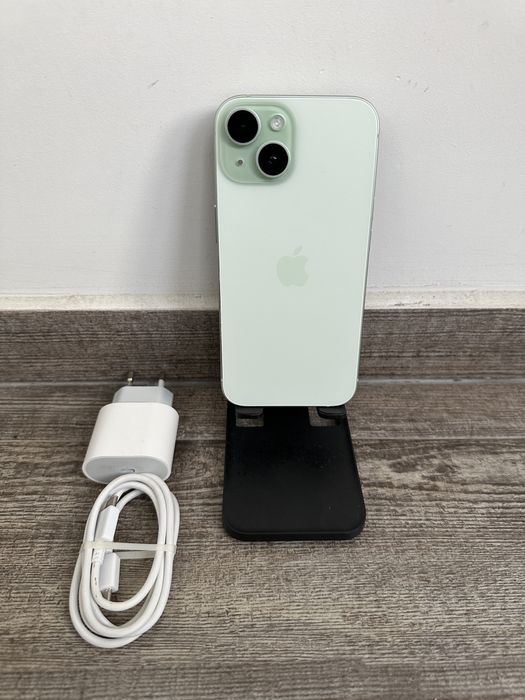 iPhone 15 128GB/100% battery