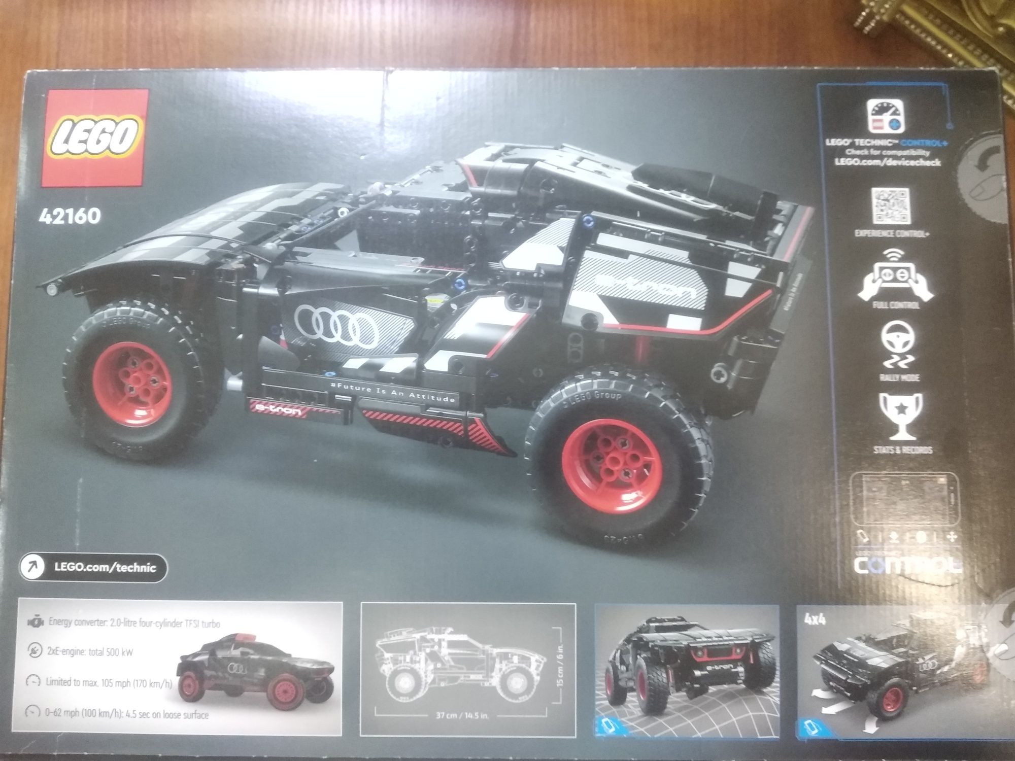 Продам LEGO (42160), Audi RS Q e-tron! Новый! Отличный подарок!