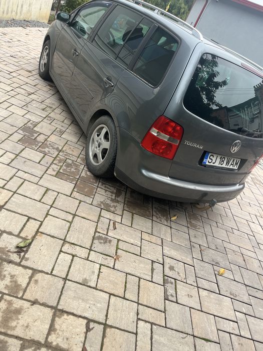 Vw Touran 5 locuri 2004