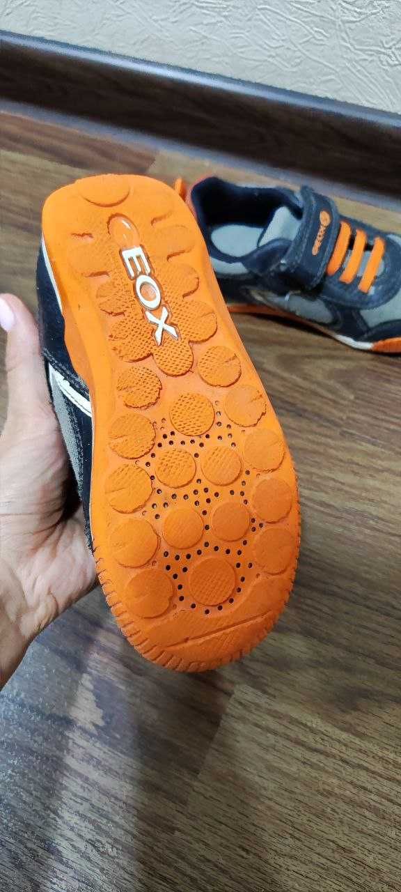 Geox кроссовки 28 размер