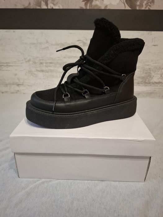 Топли дамски боти