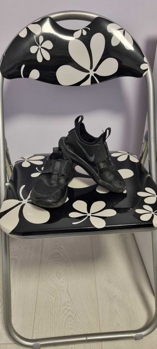 Маратонки Nike 29