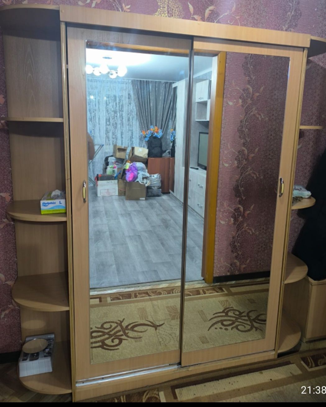 Продам прихожую из ЛДСП ,в хорошем состоянии