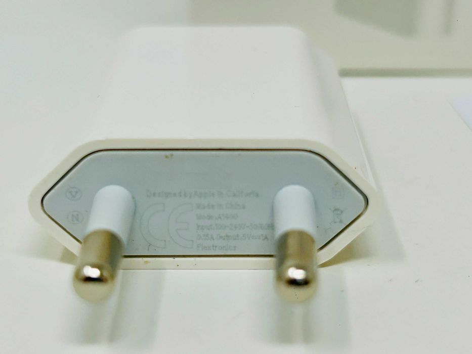 Адаптер Зарядно за Apple iPhone 5W от 5 до iPhone 12