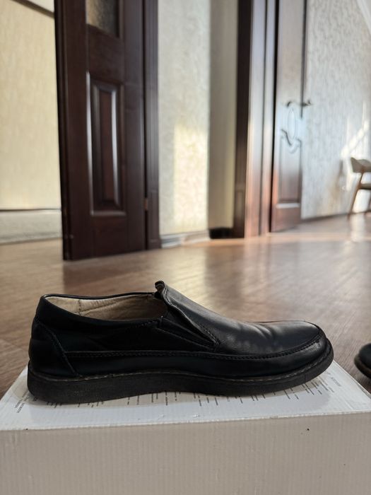 Кожаные туфли на школу для мальчиков