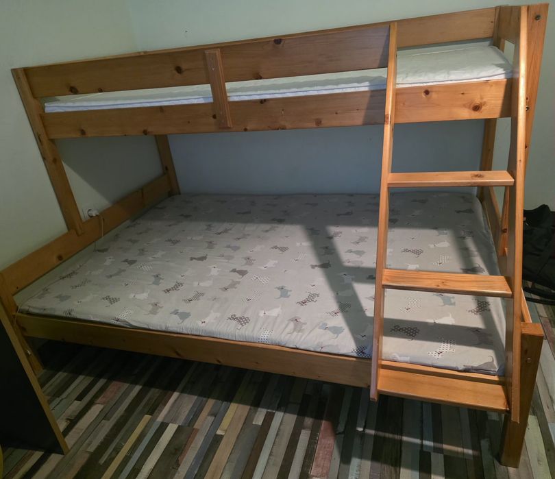 Легло на два етажа с матраци Jysk