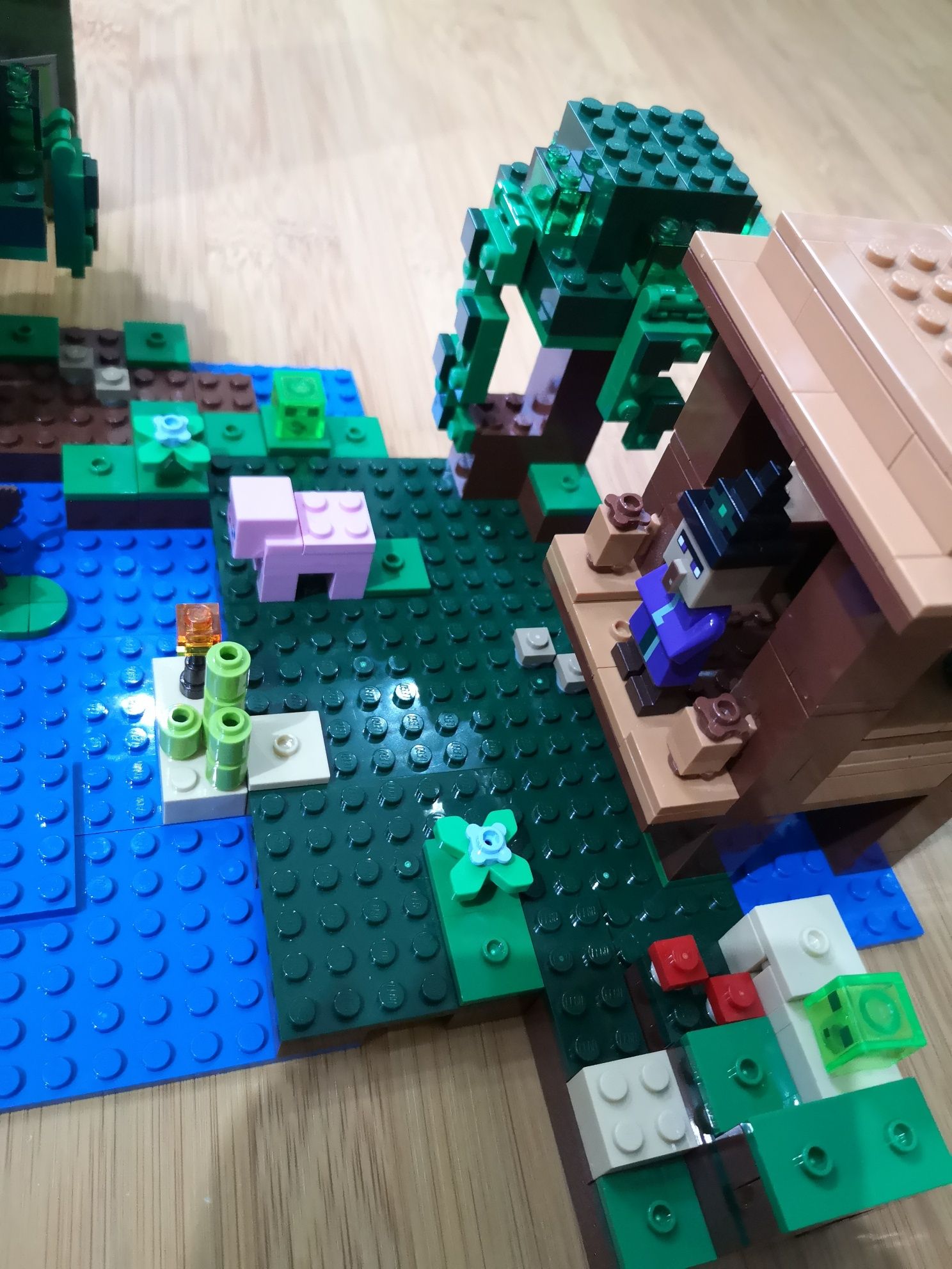 LEGO Minecraft The Witch Hut 21133