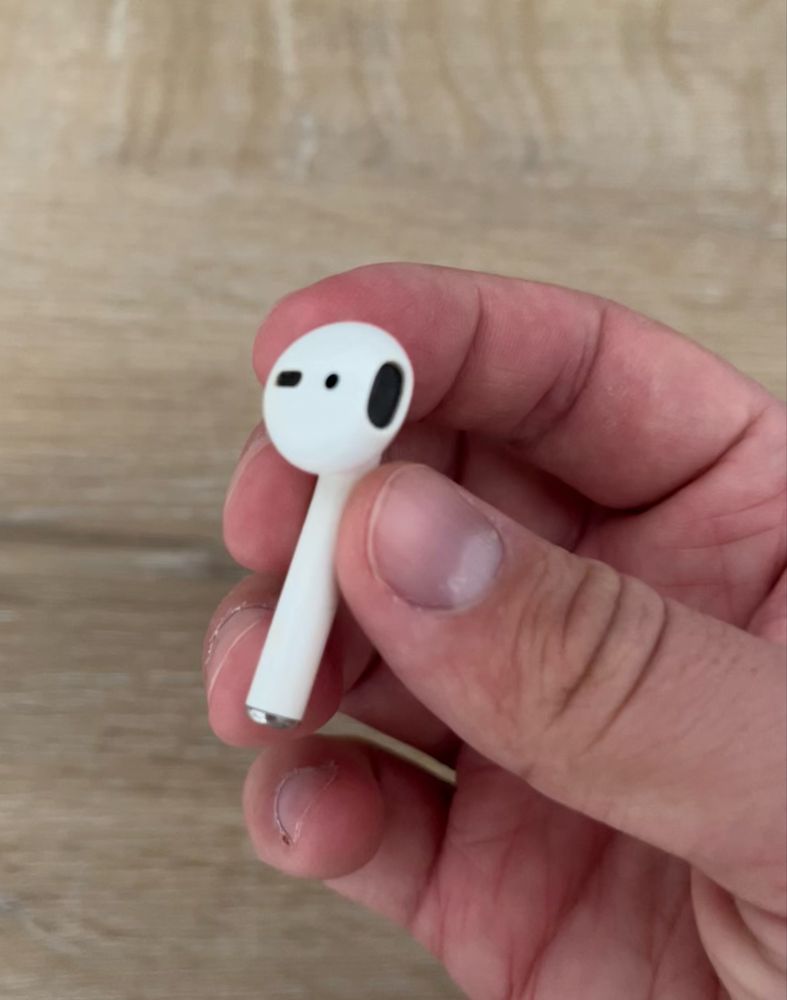 Airpods 2 оригинал левый наушник