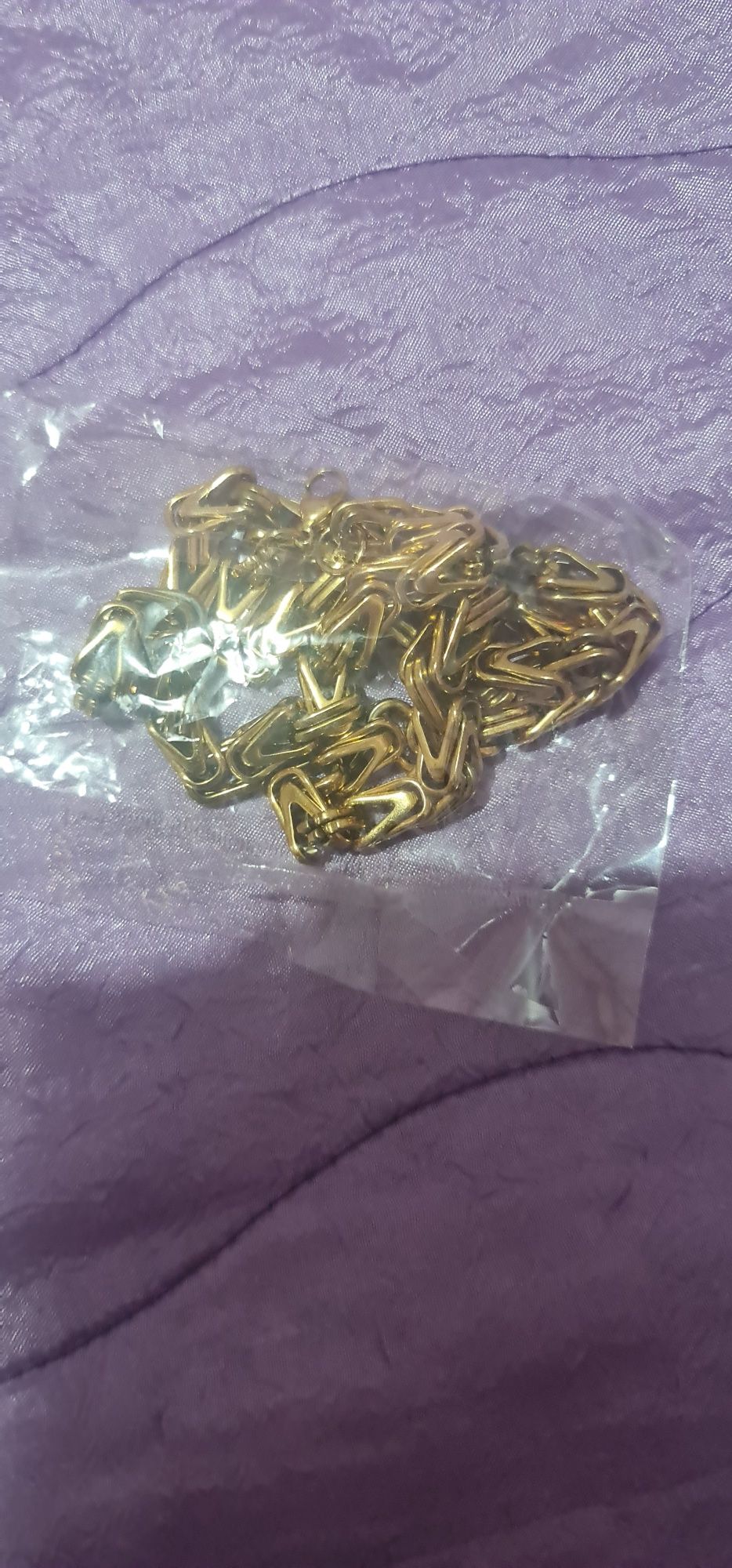 Продавам мъжки ланец