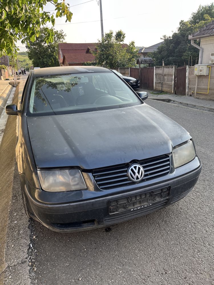 Dezmembrez vw bora