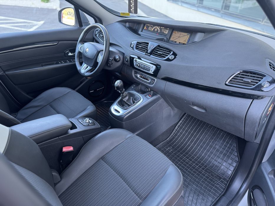 Renault grand scenic 2012 euro5 editie bose xenon navi