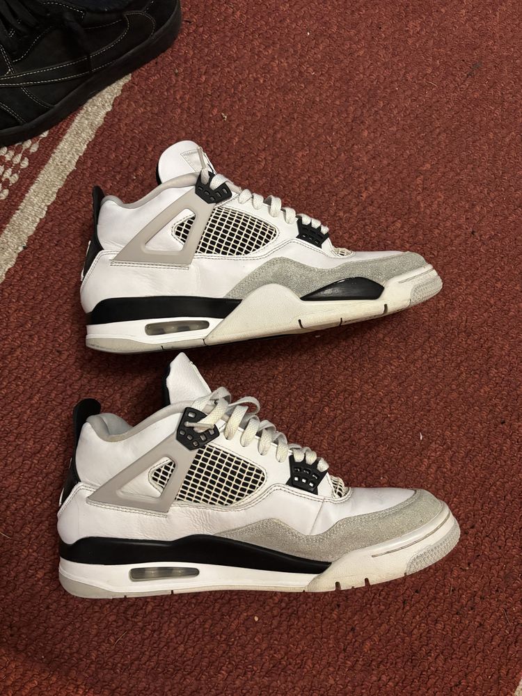 Jordan 4 Military Black