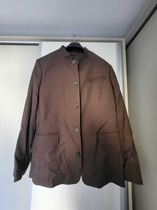 Официални костюми