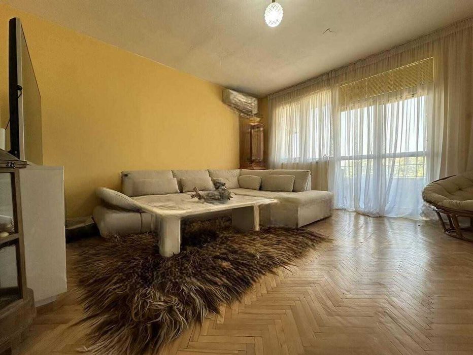 Продава се Тристаен апартамент в Пловдив, Център - 100 кв.м за 1855 €/кв.м - Снимка #3