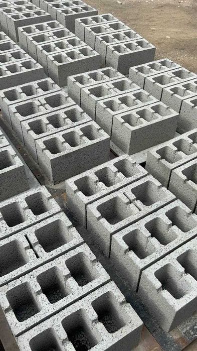 Фасадный Шлакоблок 20х40. В наличии есть. На заказ цветные сможем