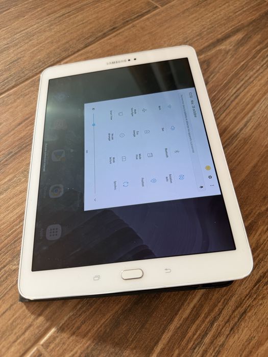 Tableta Samsung Tab SM-T813