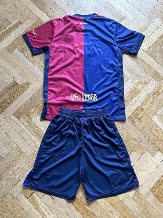 Compleu FC Barcelona Home 2025 – nou, mărime M