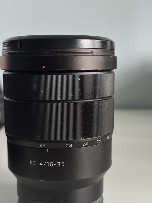Обектив Sony 16-35 мм