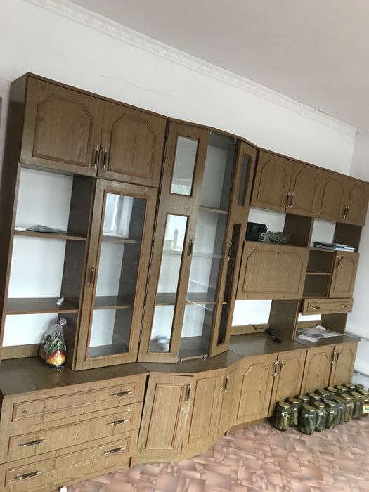 Продам стенку 5 м для гостиной