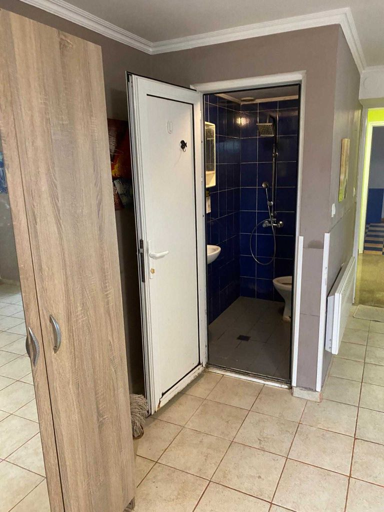 Дава се под наем Едностаен апартамент в Пловдив, Остромила - 32 кв.м за 250 € - Снимка #4