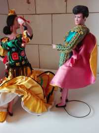 Танцуващи кукли и лот фонокарти Мобика .