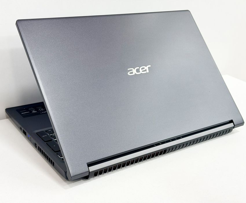 Gaming Acer Aspire 7 Ryzen 7 5700u 144Hz RTX3050 16RAM 512SSD Laptop