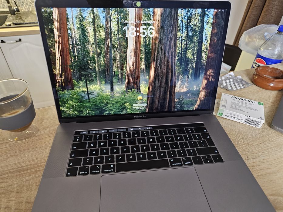 MacBook Pro 15"  2019