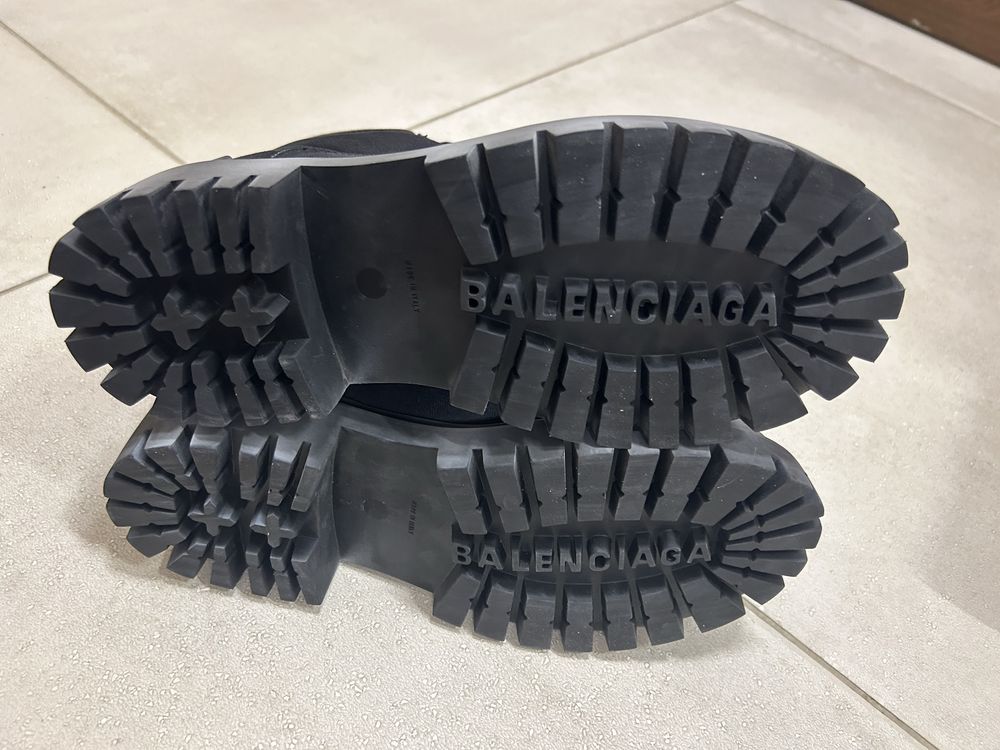 Balenciaga Strike Boots Black 43