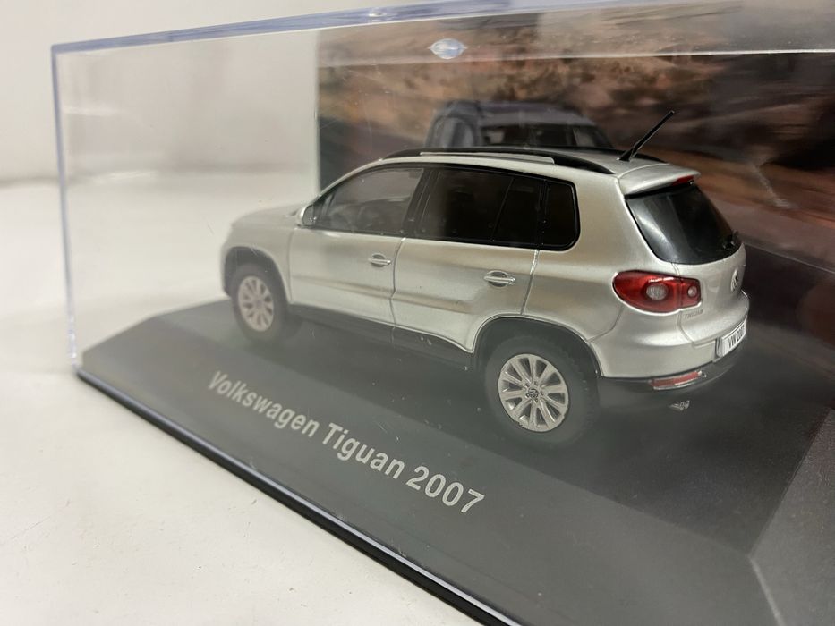 VOLKSVAGEN TIGUAN an 2007 machetă auto scara 1:43