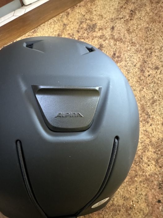 Каски за ски алпина