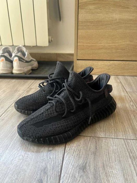 Papuci yeezy marimea 42