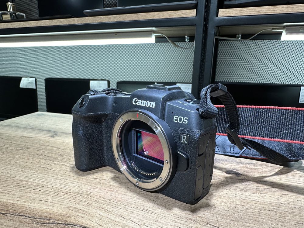 Фотоаппарат Canon EOS RP Kit, 8017/А10