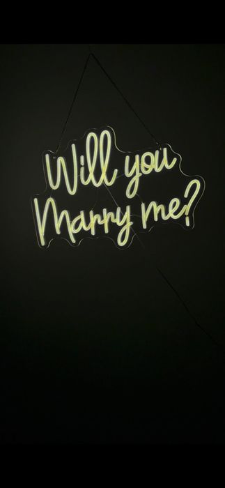 Неоновая вывеска Marry Me