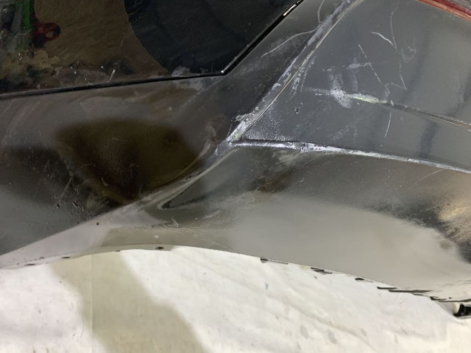 Bara spate Tesla Y, 2021, 2022, 2023, 2024.