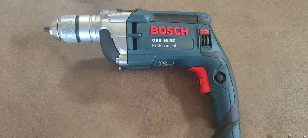 Бормашини Bosch ударни и реверсни,Нови!