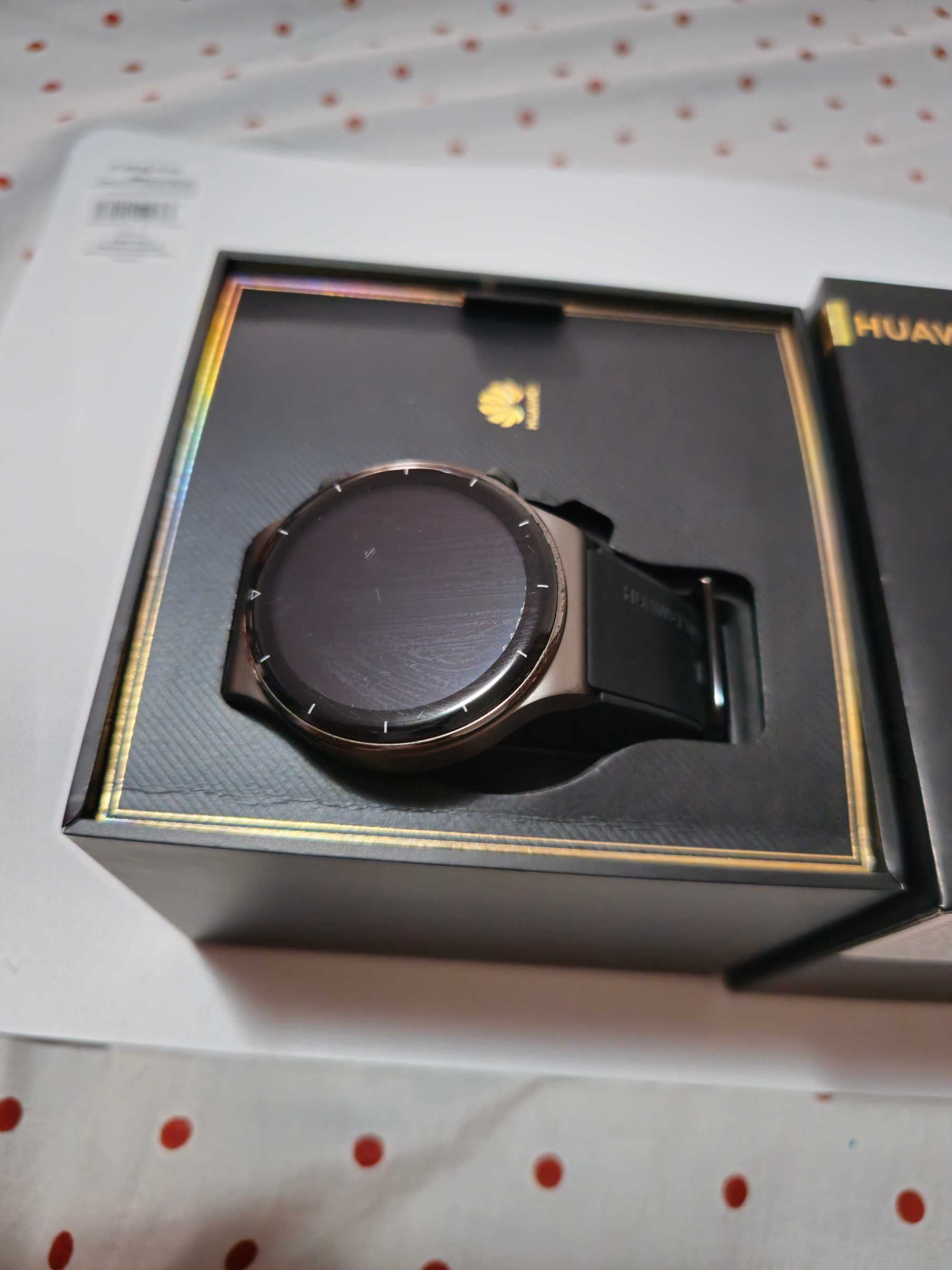 Huawei watch GT 2 PRO  cu cablu încărcare original si  cutie originala