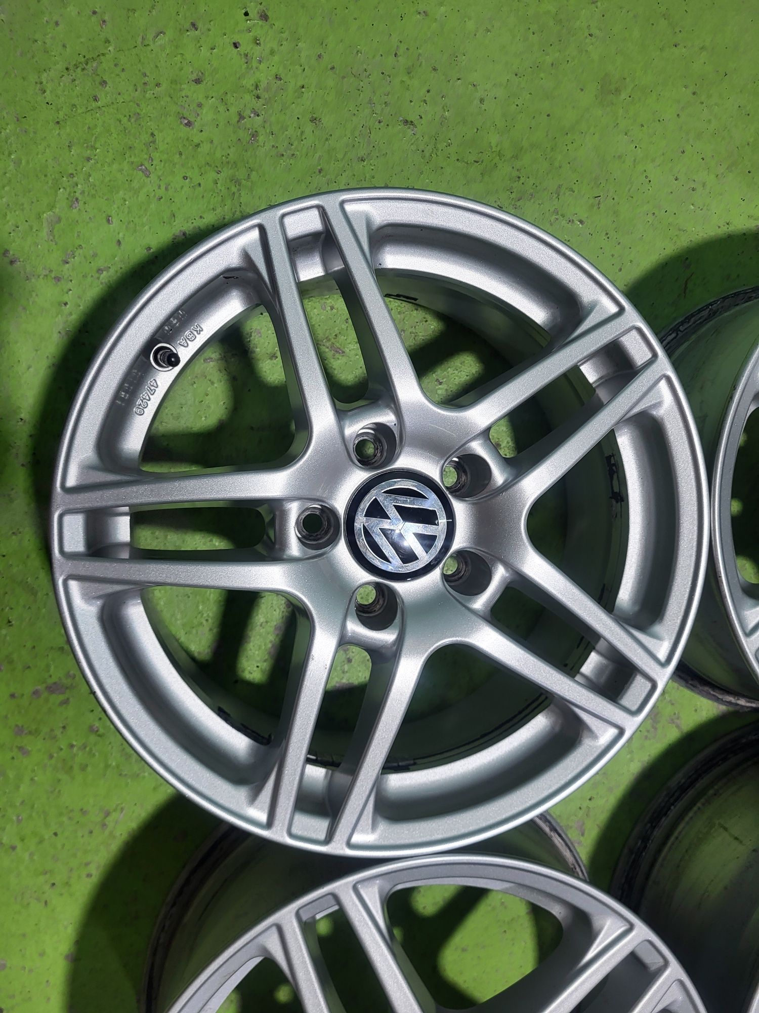 16 5x112 Vw Touran Caddy Passat Golf Skoda 5х112