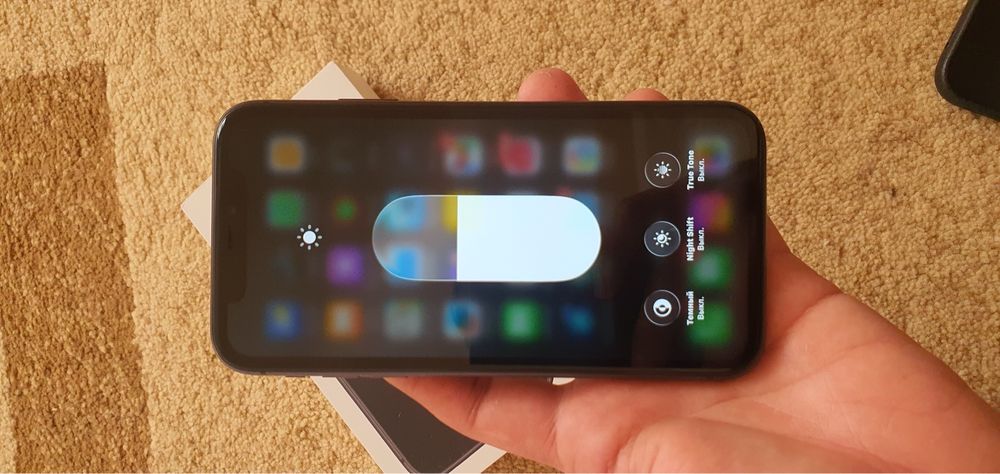 Ipxone 11 64 gb emqst 69