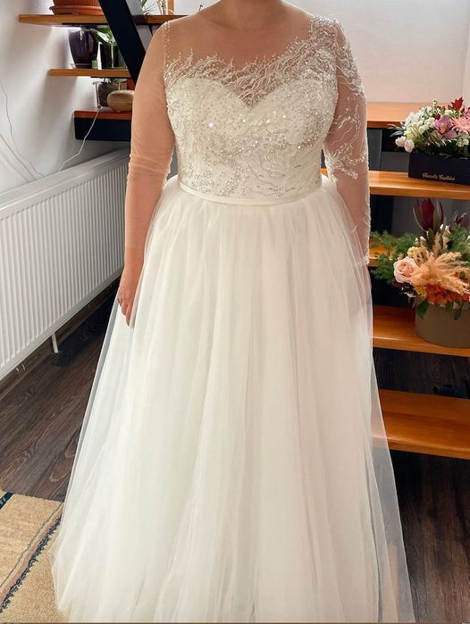 Rochie de mireasa- purtata o singura data