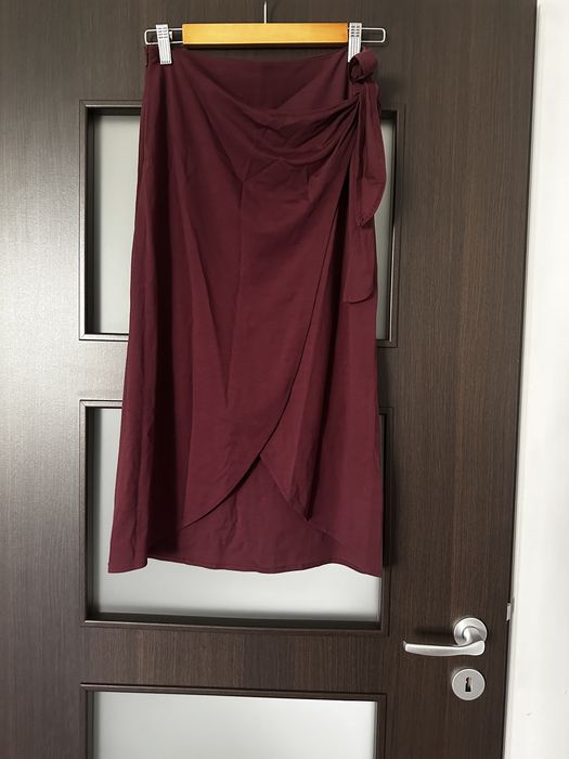 Fusta asimetrica mărimea 34