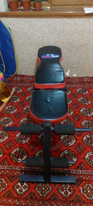 Shtanga, gantel, kreslo sotiladi