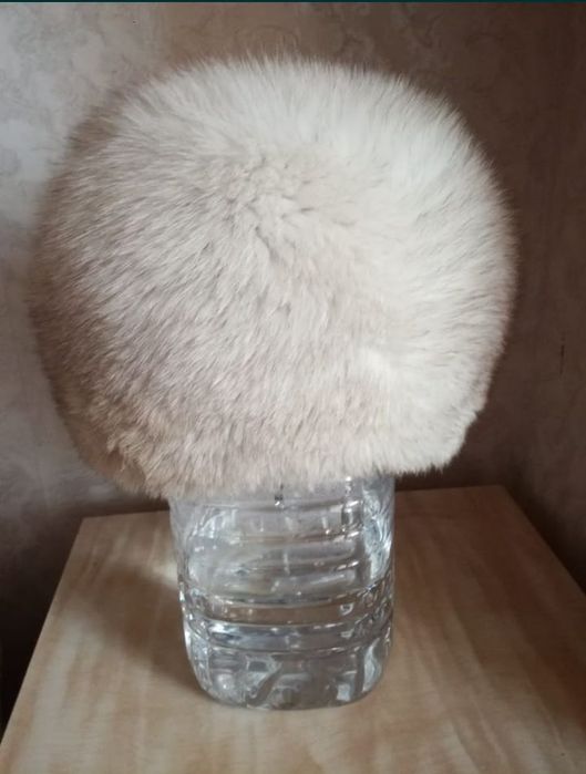 Шапка песцовая натуральная белая