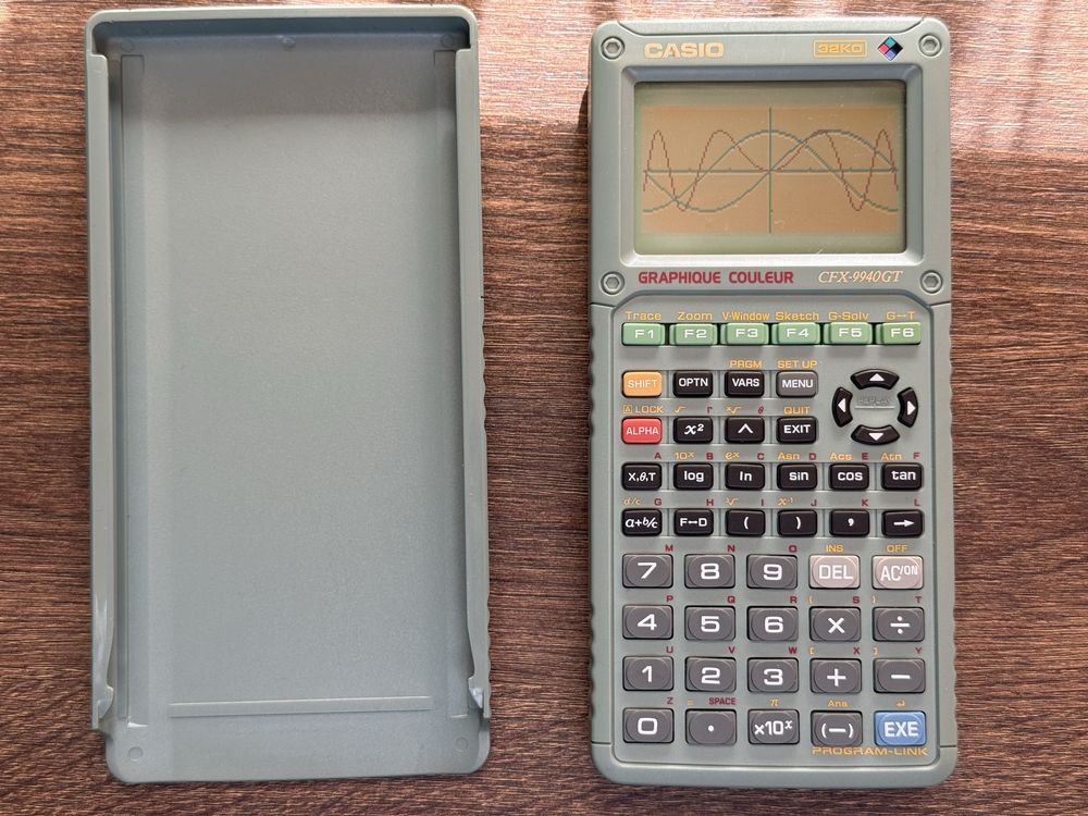 Calculator stiintific  Casio CFX-9940GT 32KO grafic si programabil