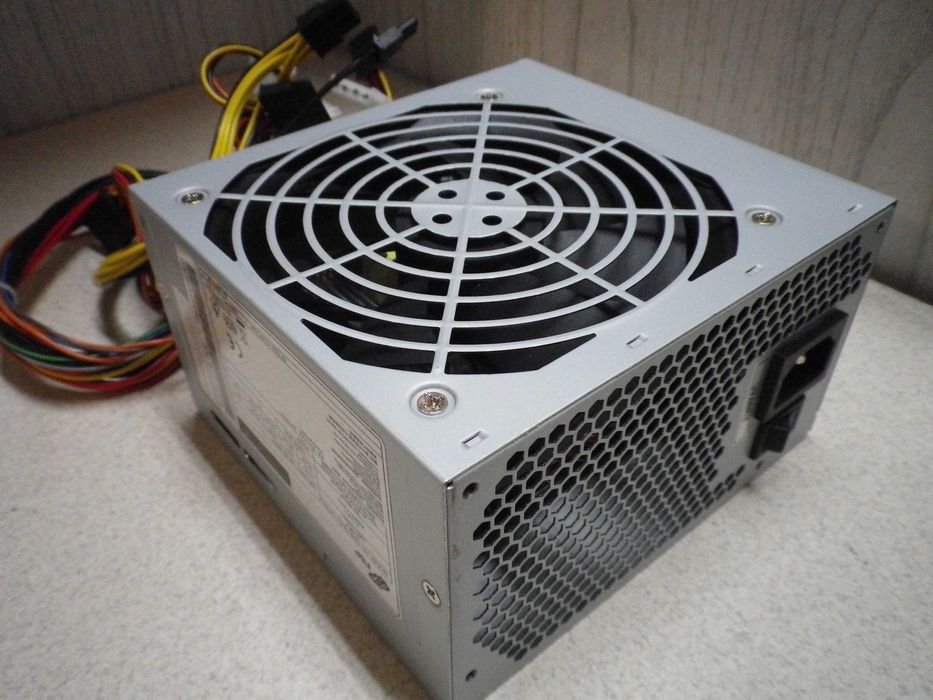 Ново захранване за компютър  Fortron 450W SP500-A