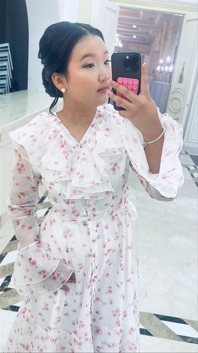 Платье новое хорошое