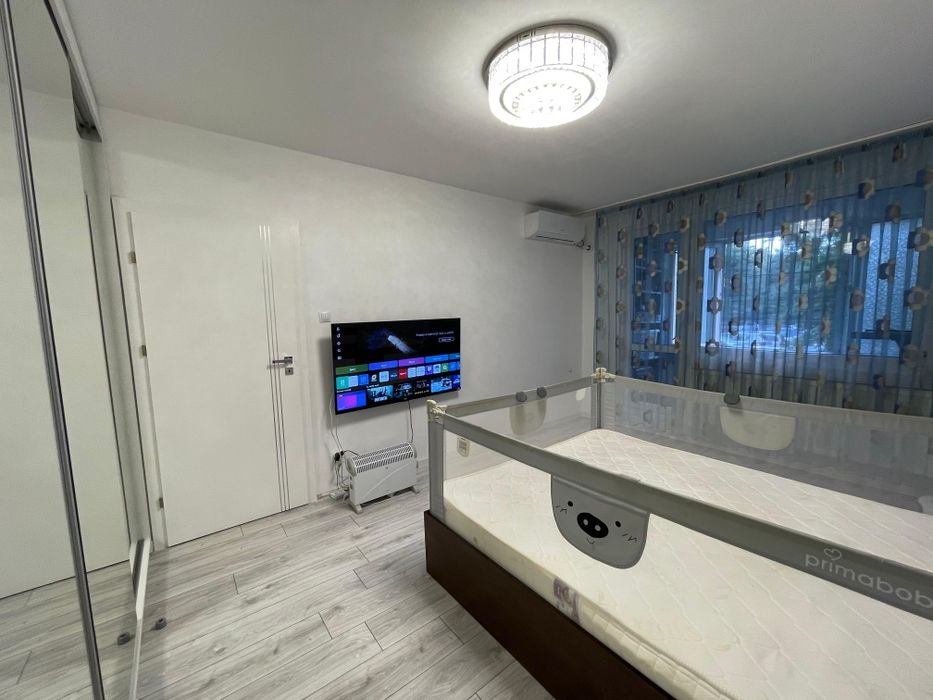 Proprietar , Vând apartament 2 camere peste stradă de Metrou Dristor i