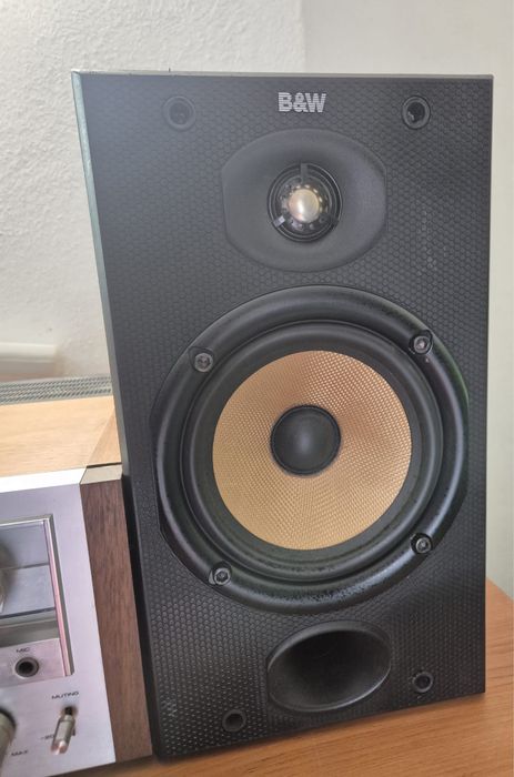 Boxe stereo Bowers & Wilkins dm601