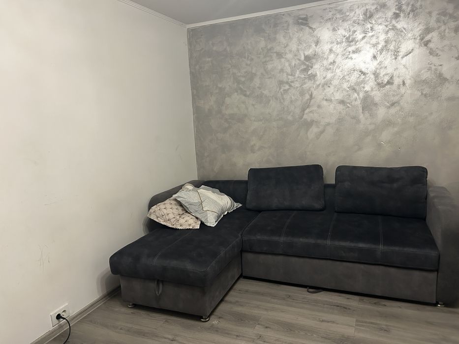 Inchiriez apartament