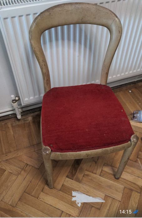 2 scaune identice vechi pentru reconditionare