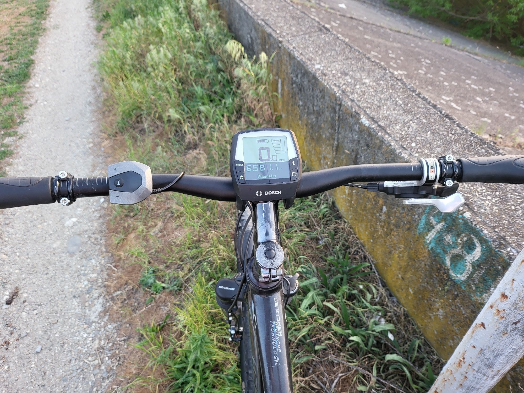 Vand bicicleta electrica Hercules cu motor Bosch si roti 29